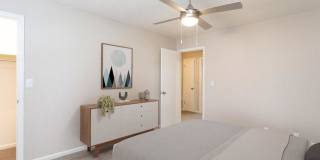 The Groves Gallery 7