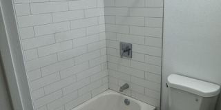 428 S Grand View St Gallery 3