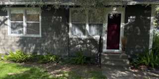 Modern Condo Beautifully Updated Gallery 1