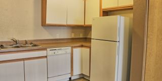 Two Bedroom Two Bath Ground Floor Condo for Rent! Gallery 7