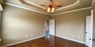 Available Now: 4 bedroom house Gallery 16