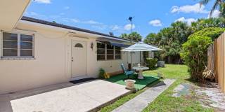 1725 N Lakeside Drive Gallery 27