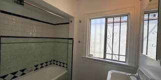 Charming Spanish-Style Home for Lease Gallery 10