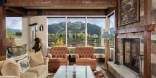 185 Nighthawk Drive Gallery 1