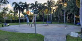 423 Pine Tree Court unit: 23 Gallery 25