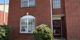 Renovated 3 Bedroom 3 Bath Townhome for Rent! Gallery 1