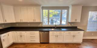 Updated 3 Bed, 2 Bath Cottage in Heart of Lockeland Springs w/ 1 Car Garage Gallery 7