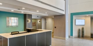Lenox Club Gallery 18