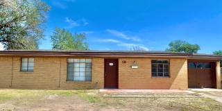 Wonderful home on large corner lot! Gallery 1