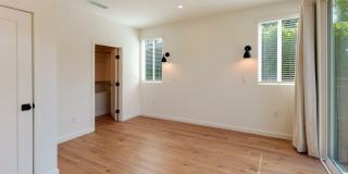 1405 N Coronado St Gallery 15