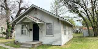 2-Bedroom, 1-Bathroom Home Near College Gallery 1