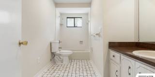 29 Foster Lane Gallery 26