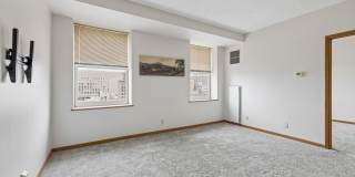 Downtown 2 bedroom Condo! Gallery 5