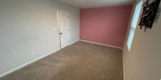 Room in 4 Bedroom Home at Bent Willow Dr Gallery 30