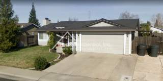 A Fantastic Diamond Oaks 4bd/2ba Home with Pool & Extras!! Gallery 1
