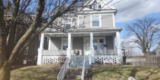 715 4th St NW #2 Gallery 1