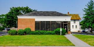 123 E 6TH Street Gallery 1