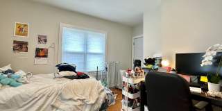 AWESOME MISSION HILL 3 BED!!! Gallery 19