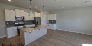 Brand New Modern Three Bedroom Gallery 4