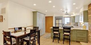 8 Ortley Avenue Gallery 19