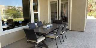 60189 Poinsettia Place Gallery 32