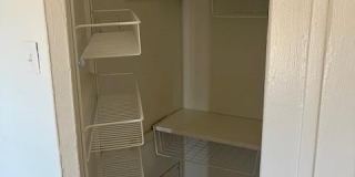 218 Cattell Street Gallery 10