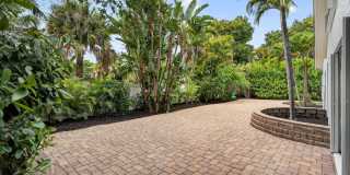 606 Paulina Road Gallery 49