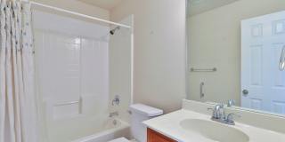 3/2/2 near Golf Course! Gallery 9