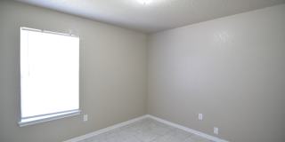 233 Bridle Dr Gallery 11