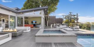 7275 Mulholland Dr Gallery 17