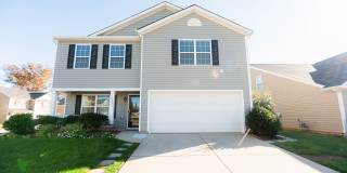 Beautifully 4-bedroom, 2.5-bathroom spacious 2-story home in the Reedy Fork Ranch in Greensboro Gallery 1