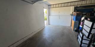 Updated 2 Bed / 1 Bath Condo in Lakeside Gallery 20