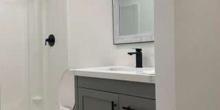 Fully Furnished 4BR + RV Garage Gallery 9