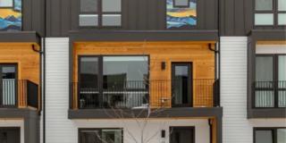 MODERN 3 BEDROOM 3 BATH NEAR CAMPUS Gallery 1