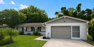 2 Bedroom 2 Bathroom Home on the Golf Course Gallery 1