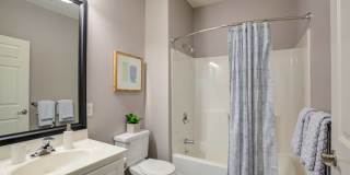 Hawthorne Commons Gallery 20