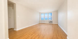 Bright, Modern 1-Bedroom Apartment in Tuckahoe, NY Gallery 1