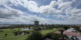 2000 Presidential Way Gallery 41