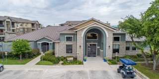Verandas at Alamo Ranch Apartments Gallery 9