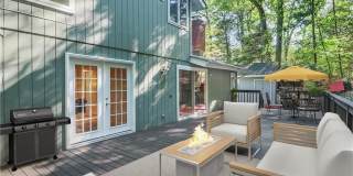 35 Jordan Lane Gallery 23