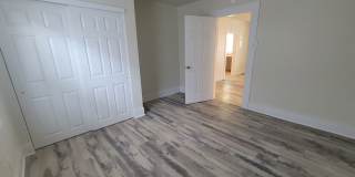 Newly renovated 4 bed 2 bath home in the heart of Downtown Wilmington . Gallery 12