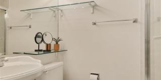 ONE LEVEL LIVING!! in Potomac 4-5 bed 4 baths / Close in Potomac Gallery 35