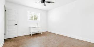 1303 W 9th Street Gallery 13