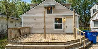 Cute Three-Bedroom with Large Deck! Gallery 22