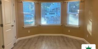 Luxurious fully remodeled three-bedroom two-bathroom duplex single family in Oakland Gallery 1