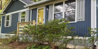 Black Mountain - Newly Renovated 3 Bedroom Gallery 1