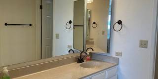 Gated 2 bed 2 bath condo with Gold Course Views Gallery 15