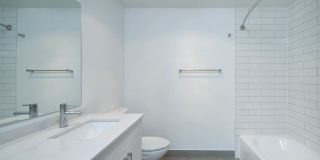 red160 Gallery 102