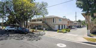 410 N Clark Gallery 1