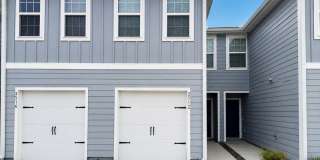 Move-In Ready 3BR Townhome with Garage & Covered Patio! Move-In Ready 3BR Townhome with Garage & Covered Patio! Gallery 1